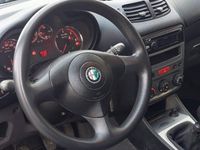 usata Alfa Romeo 147 5p 1.9 jtd Distinctive 115cv