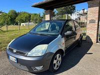 Usata Ford Fiesta 75 CV (55 kW) 2003 Grigio Utilitaria