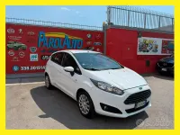 Usata Ford Fiesta Business Edition 75 CV (55 kW) 2013 Bianco Berlina