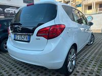 Usata Opel Meriva Cosmo 110 CV (80 kW) 2010 Bianco Monovolume