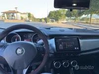 Usata Alfa Romeo Giulietta 105 CV (77 kW) 2014 Rosso Utilitaria