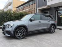 Usata Mercedes GLB220 Premium 190 CV (139 kW) 2022 Grigio montagna metallizzato SUV