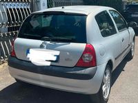 Usata Renault Clio II 75 CV (55 kW) 2004 Grigio Utilitaria