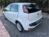 Usata Fiat Punto Evo Active 77 CV (56 kW) 2010 Bianco Utilitaria