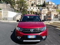 Usata Dacia Sandero Stepway 90 CV (66 kW) 2018 Rosso SUV