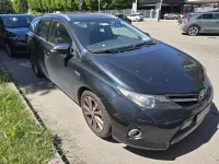 Usata Toyota Auris Hybrid Lounge 99 CV (72 kW) 2014 Nero Berlina