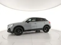 Usata Audi Q2 Ambiente 150 CV (110 kW) 2022 1x grigio freccia effetto perla SUV