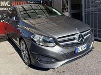 Usata Mercedes B200 136 CV (100 kW) 2015 Grigio Monovolume