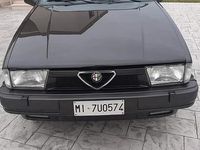 Usata Alfa Romeo 75 165 CV (121 kW) 1991 Nero Berlina