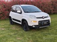 Usata Fiat Panda 4x4 S 80 CV (58 kW) 2016 Bianco Utilitaria
