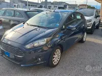 Usata Ford Fiesta 60 CV (44 kW) 2014 Bluazzurro Utilitaria