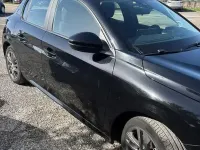 Usata Peugeot 208 102 CV (75 kW) 2022 Nero Utilitaria