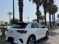Usata VW T-Roc R-line 150 CV (110 kW) 2022 Bianco SUV