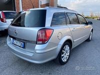 Usata Opel Astra Club 101 CV (74 kW) 2006 Grigio Station wagon