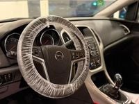 Usata Opel Astra Cosmo 100 CV (73 kW) 2012 Nero Berlina