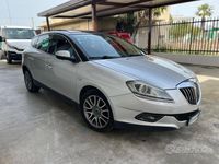 Usata Lancia Delta 120 CV (88 kW) 2008 Grigio Utilitaria
