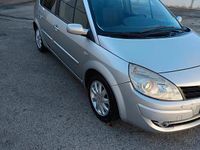 Usata Renault Scénic II Dynamique 106 CV (77 kW) 2007 Grigio Monovolume