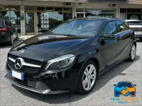 Usata Mercedes A180 109 CV (80 kW) 2017 Nero Utilitaria