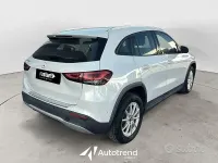 Usata Mercedes GLA180 Business 116 CV (85 kW) 2021 Bianco SUV