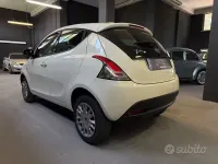 Usata Lancia Ypsilon 80 CV (58 kW) 2015 Bianco Utilitaria