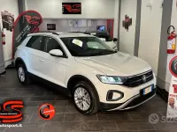 Usata VW T-Roc Life 150 CV (110 kW) 2022 Bianco SUV