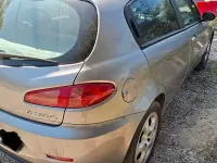 Begagnad Alfa Romeo 147 105 HK (77 kW) 2008 Grå Halvkombi