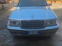 Usata Mercedes 200 1999 Grigio Berlina