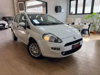 Usata Fiat Punto Street 77 CV (56 kW) 2016 Bianco Utilitaria