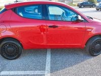 Usata Lancia Ypsilon 84 CV (61 kW) 2020 Rosso Utilitaria
