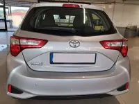 Usata Toyota Yaris Cool 72 CV (52 kW) 2019 Argento metallizzato Berlina