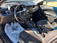 Usata Alfa Romeo Giulietta Exclusive 140 CV (102 kW) 2012 Nero Utilitaria