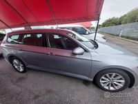 Usata VW Passat 190 CV (139 kW) 2018 Grigio Station wagon