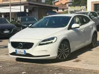 Usata Volvo V40 Momentum 150 CV (110 kW) 2019 Other Berlina