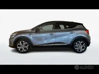 Usata Renault Captur Intens 101 CV (74 kW) 2023 Grigio SUV