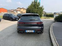 Usata Porsche Macan 265 CV (194 kW) 2022 Grigio scuro tendente al nero SUV