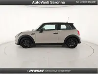 Usado Mini Cooper Classic 136 CV (100 kW) 2024 Gris Utilitario
