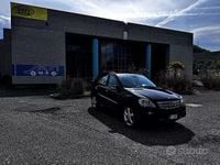 Usata Mercedes ML320 224 CV (164 kW) 2005 Nero SUV