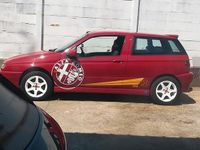 Usata Alfa Romeo 145 Quadrifoglio 150 CV (110 kW) 1996 Rosso Utilitaria