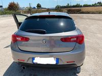 Usata Alfa Romeo Giulietta 105 CV (77 kW) 2015 Grigio Utilitaria