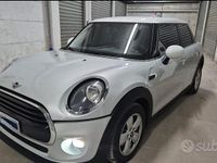 Usata Mini Cooper D 116 CV (85 kW) 2019 Grigio Utilitaria