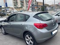 Usata Opel Astra S 95 CV (69 kW) 2011 Grigio Berlina