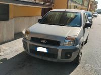 Begagnad Ford Fusion 80 HK (58 kW) 2012 Grå Halvkombi