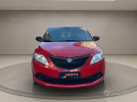 Usata Lancia Ypsilon 69 CV (50 kW) 2019 Rosso Utilitaria