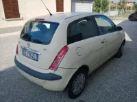Usata Lancia Ypsilon 60 CV (44 kW) 2004 Beige Utilitaria