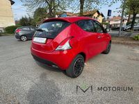 Usata Lancia Ypsilon Silver 69 CV (50 kW) 2023 Rosso Utilitaria