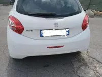 Usata Peugeot 208 Allure 95 CV (69 kW) 2014 Bianco Utilitaria