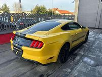 Usata Ford Mustang 317 CV (233 kW) 2018 Giallo Coupé