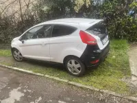 Usata Ford Fiesta 90 CV (66 kW) 2010 Bianco Berlina