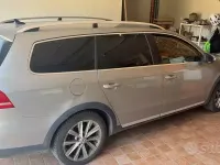 Usata VW Passat 177 CV (130 kW) 2012 Grigio Station wagon