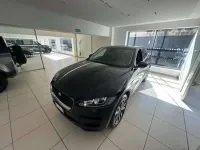 Usata Jaguar F-Pace Prestige 179 CV (131 kW) 2019 Portofino blue SUV